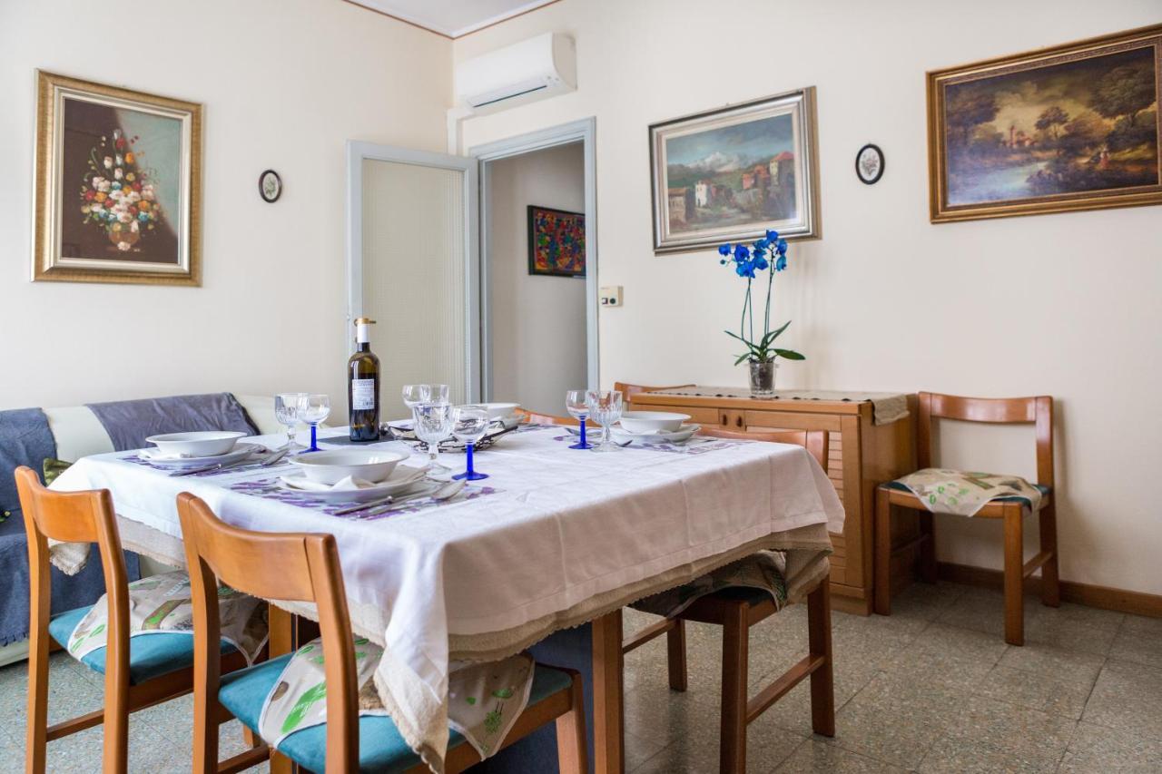 A Pochi Passi Dal Centro E Dall'Ospedale Di Parma Apartment ภายนอก รูปภาพ