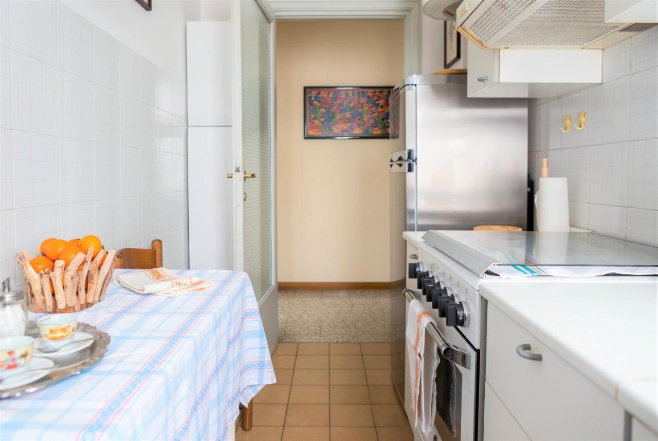 A Pochi Passi Dal Centro E Dall'Ospedale Di Parma Apartment ภายนอก รูปภาพ