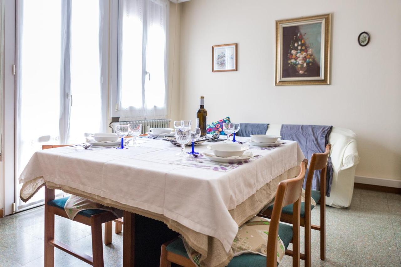 A Pochi Passi Dal Centro E Dall'Ospedale Di Parma Apartment ภายนอก รูปภาพ